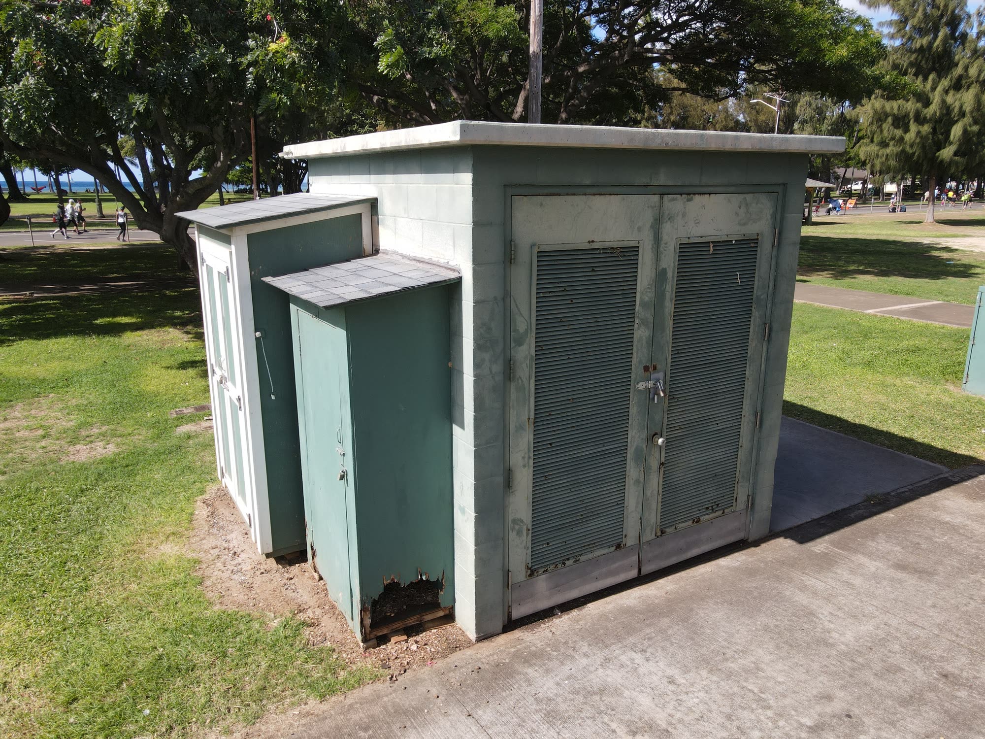 A garden shed in Kapiolani Park, Oahu