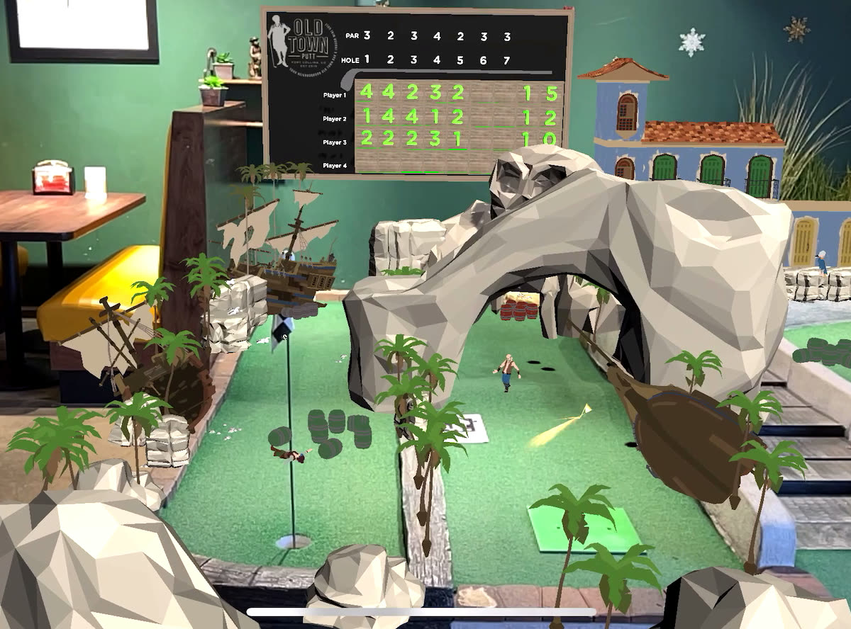 Alternate level scenes can be overlaid on the same golf course